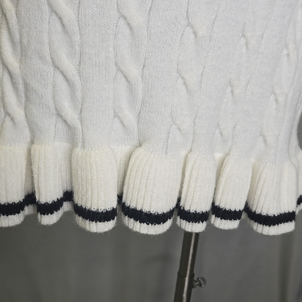 White Cable Knit Mini Skirt Size S/M - Picture 5 of 8